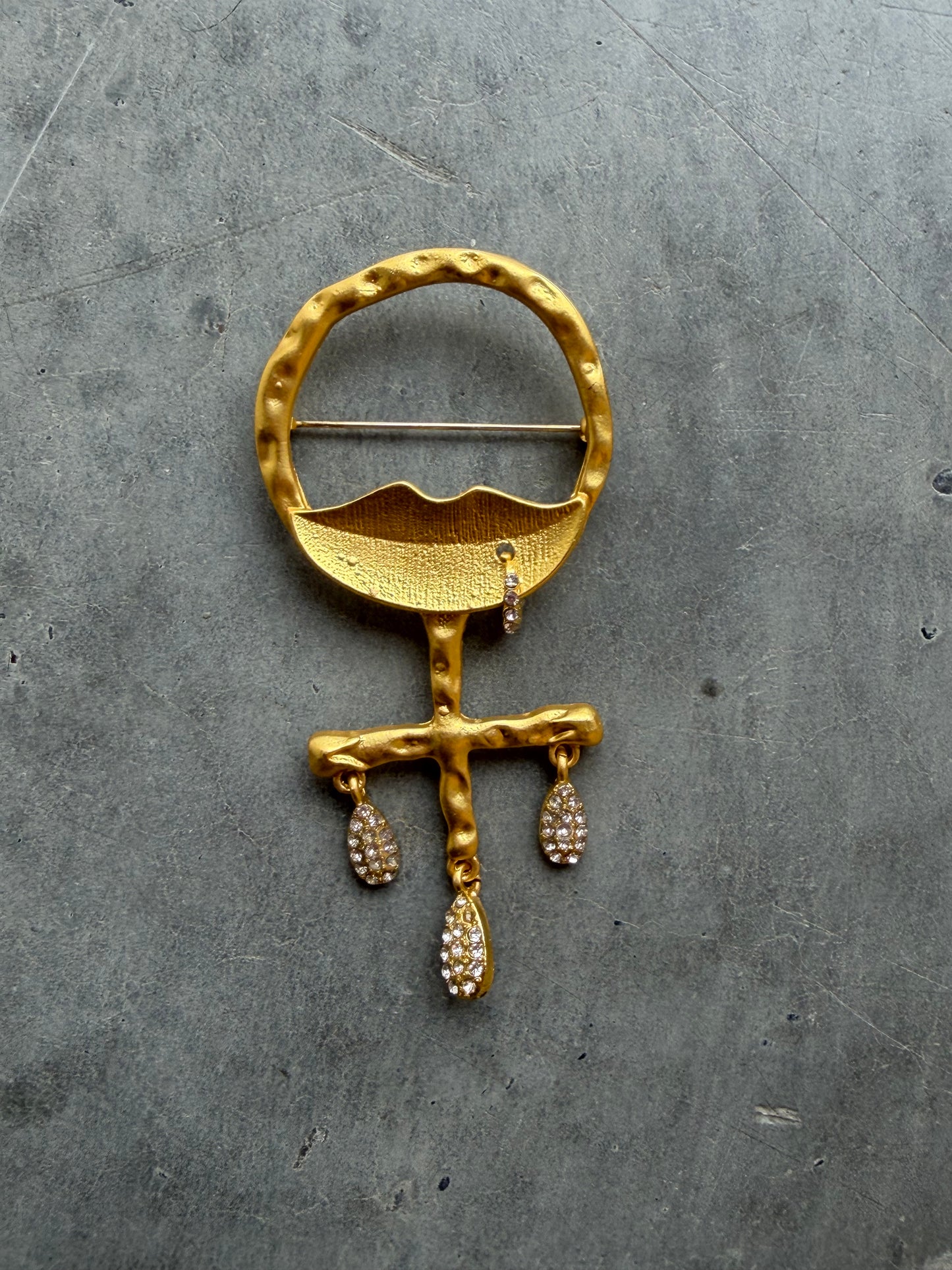 Brosche mit Glitter- Details