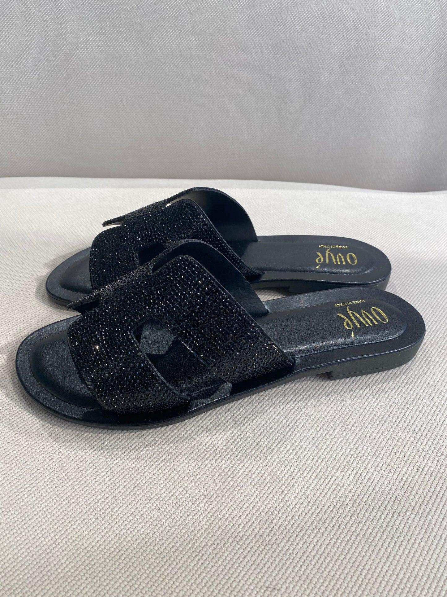 Sandale mit Strass in schwarz