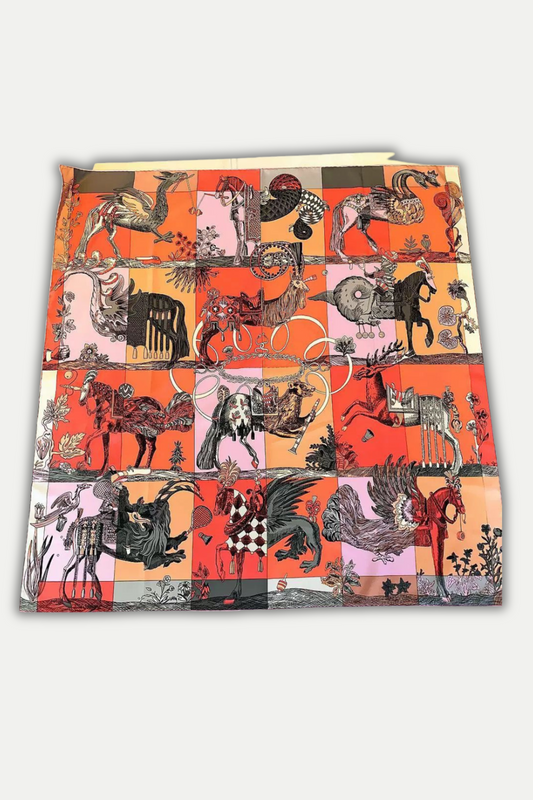 Luxuriöses Seidentuch 90 x 90 cm "Mythical Parade"