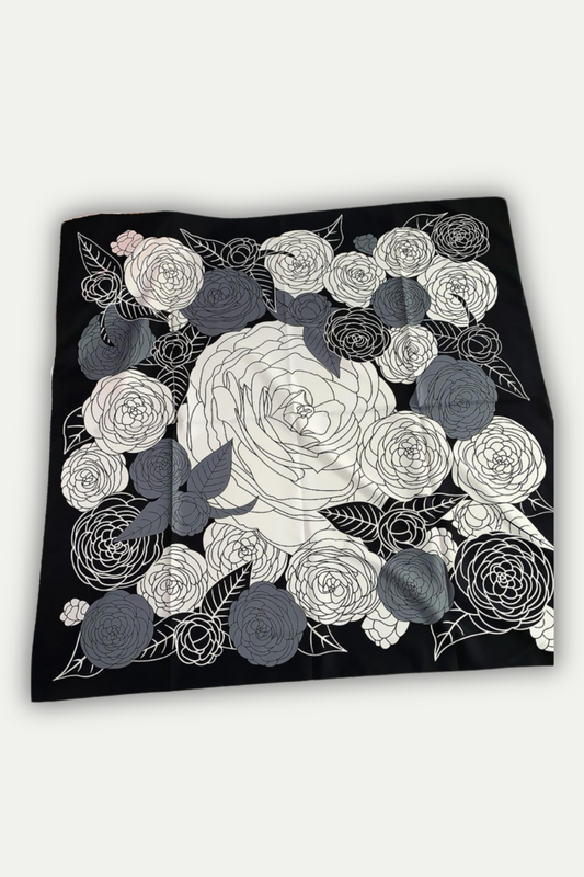 Luxuriöses Seidentuch 90 x 90 cm "Monochrome Roses"