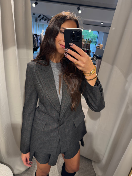 Taillierter Blazer mit doppeltem Revers