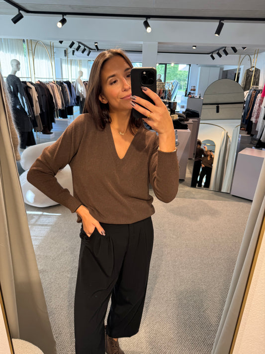 Klassischer V- Ausschnitt Pullover