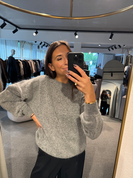 Lässiger Pullover aus Mohair in grey melange