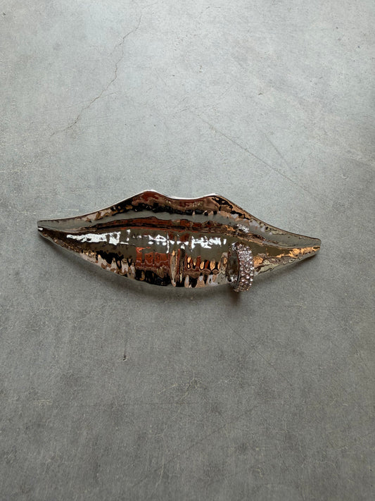 Brosche im Lippen- Design silber