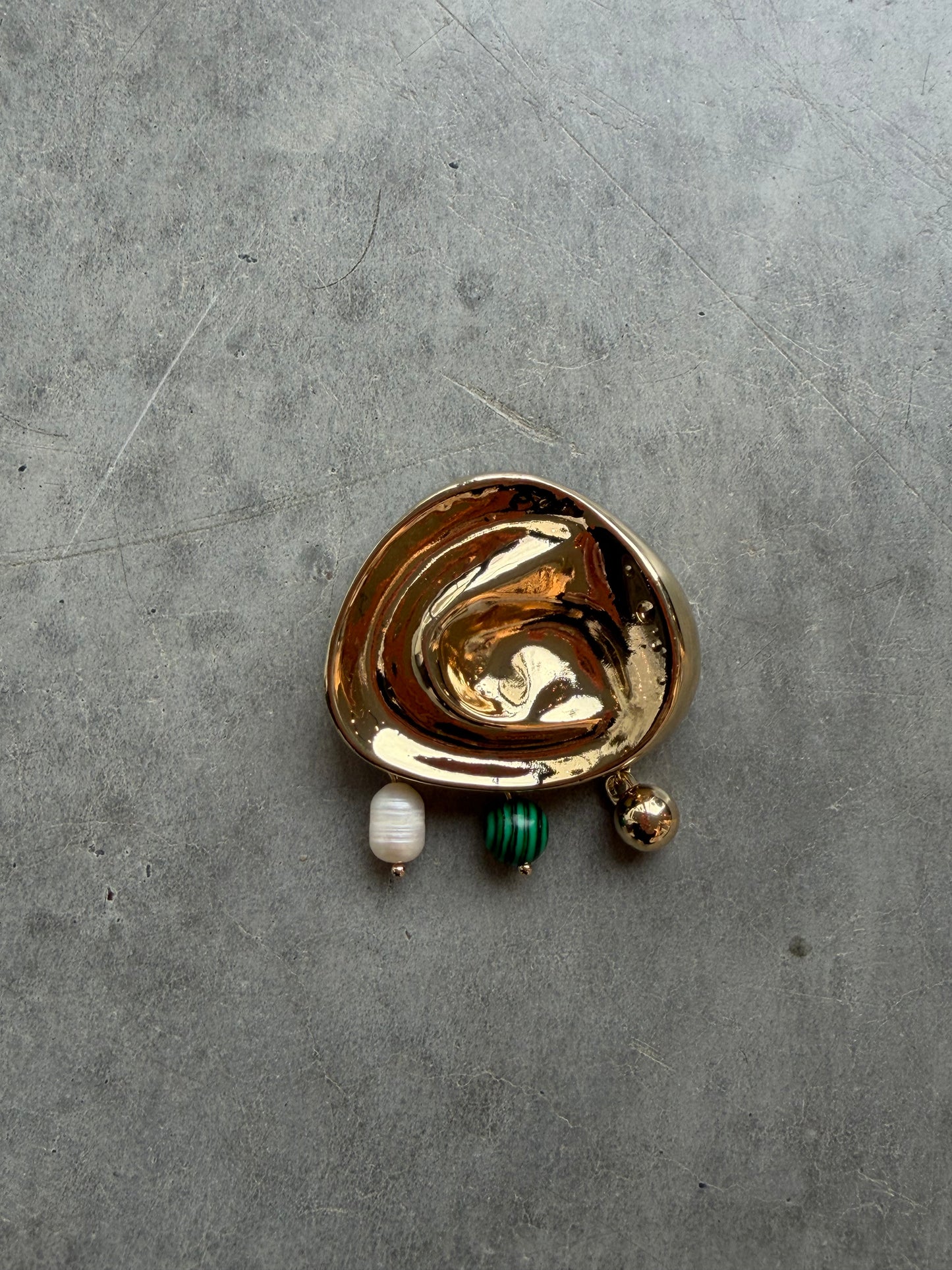 Brosche mit Perlen vergoldet