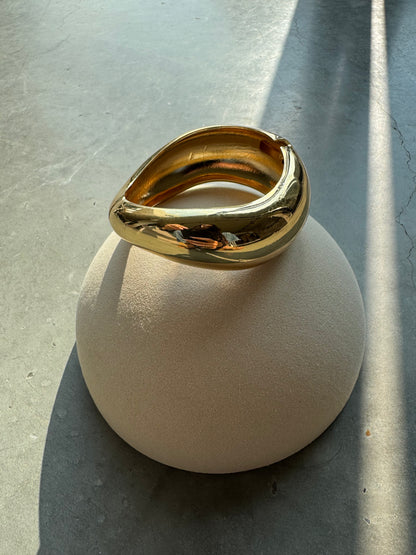 Goldener Armreif