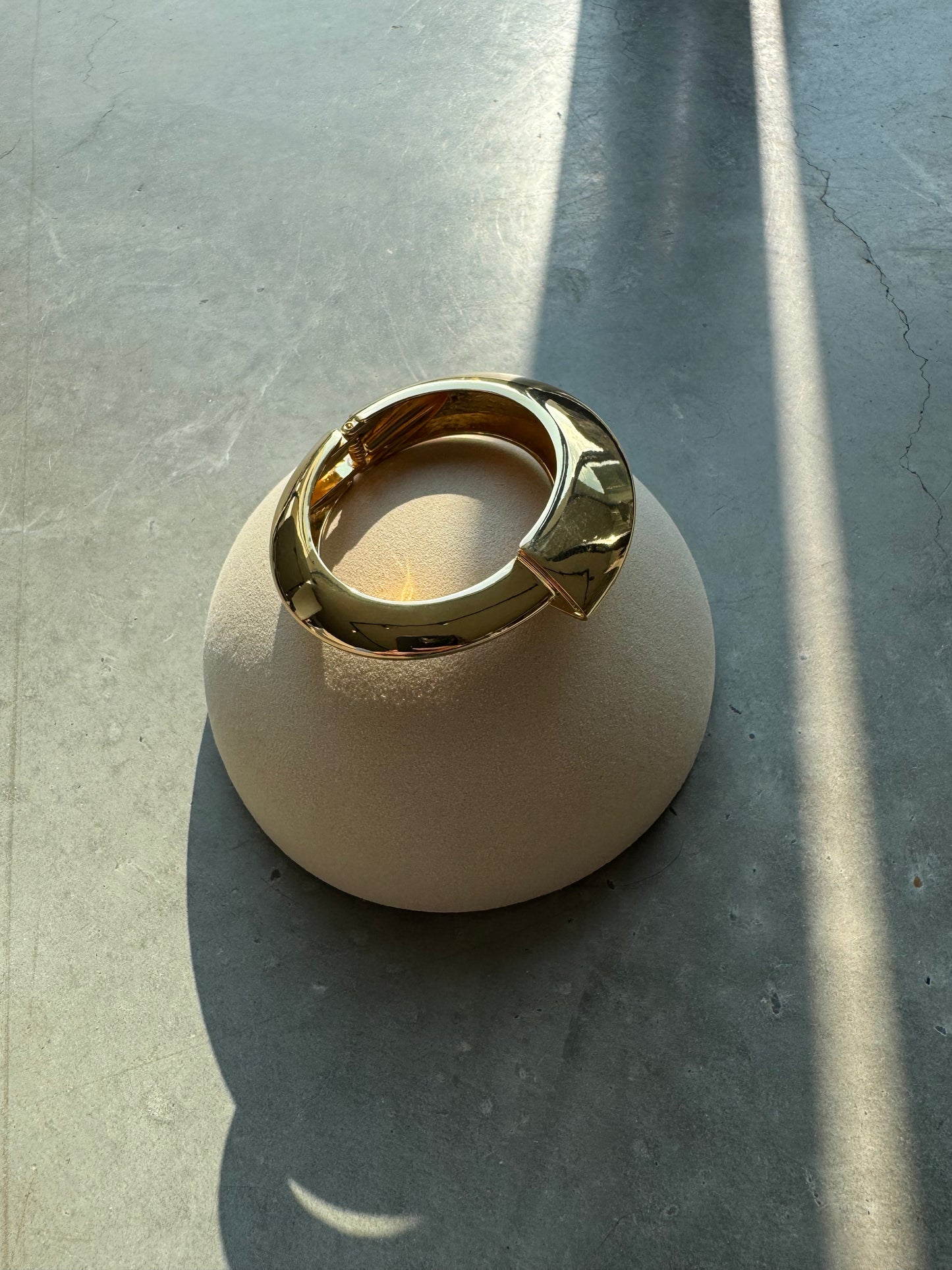 Goldener Armreif