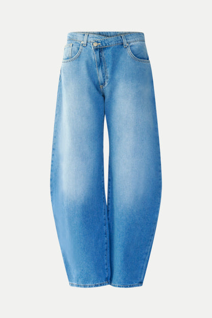 Lässige Balloon- Jeans mit asymmetrischem Bund