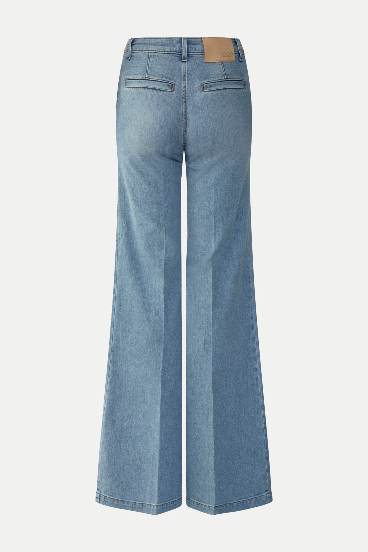 Bootcut- Denim in heller Waschung