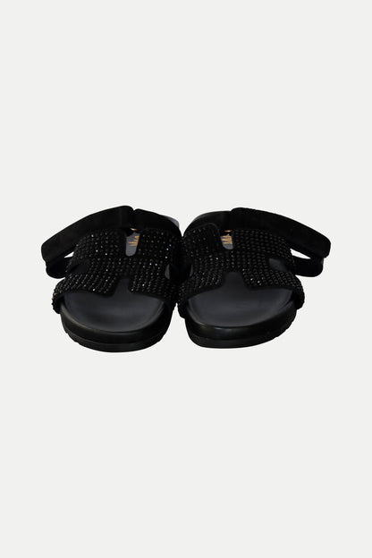 Derbe Sandale mit Strass in schwarz