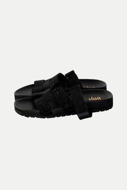 Derbe Sandale mit Strass in schwarz