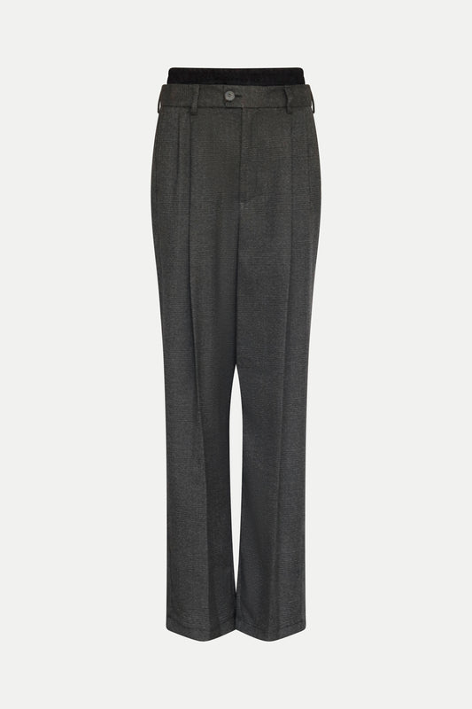 Weit geschnittene Hose im Karo- Muster