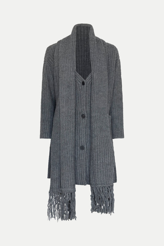 Lange Strick- Jacke mit integriertem Schal
