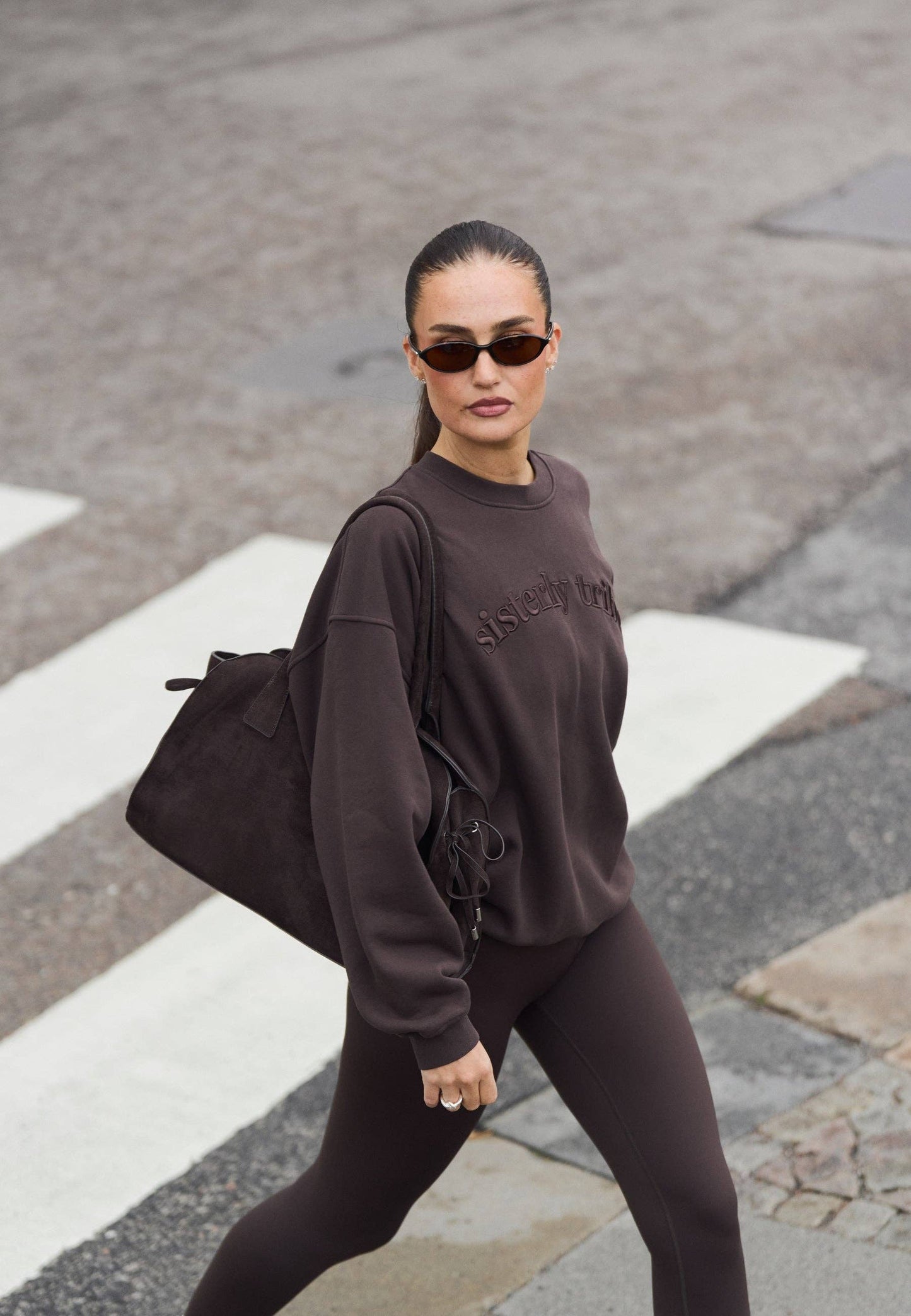 Sisterly Tribe - Sweatshirt